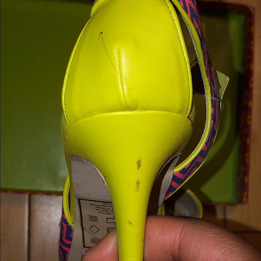 A Pop Statement Of Color Pumps ! - image 6